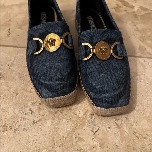Versace Barocco Medusa '95 Blue Denim Espadrilles New - Picture 3 of 7